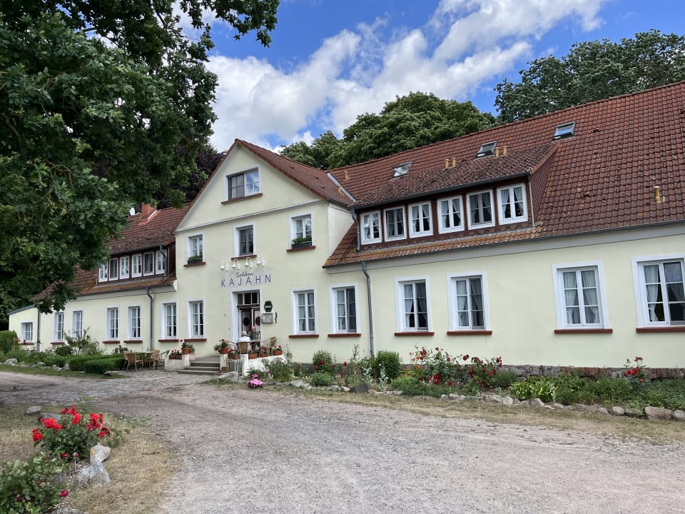 Außenansicht Hotel Gutshaus-Kajahn