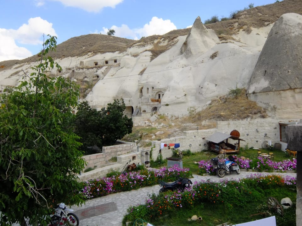Na zewnątrz Kayatas Hotel