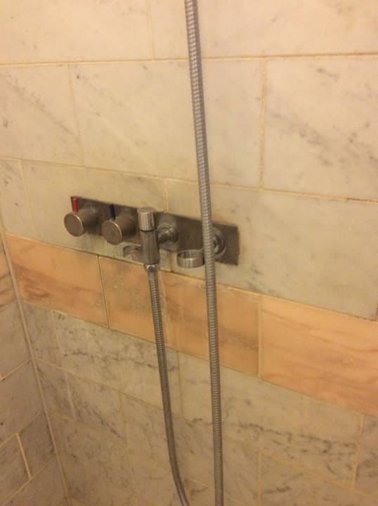 Dusche  Scandic Falconer