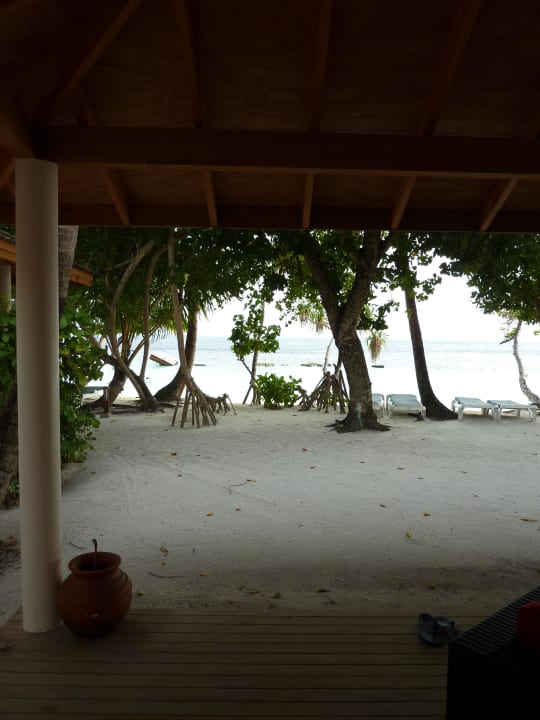 Blick aus dem Bungi 169 Vilamendhoo Island Resort & Spa