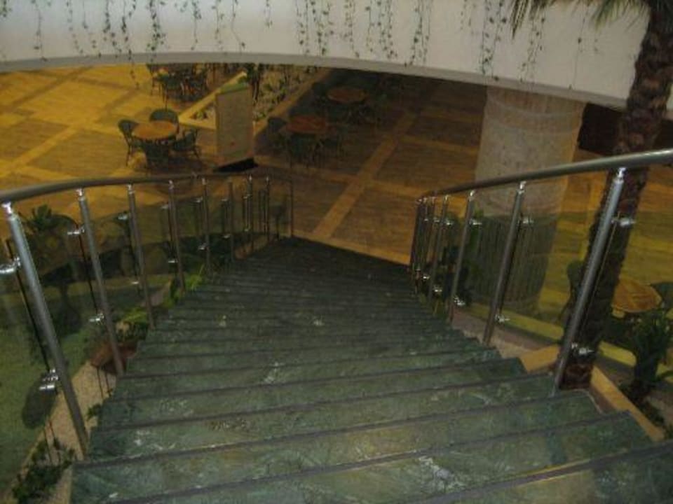 Treppe in der Halle Sunis Kumköy Beach Resort Hotel & Spa