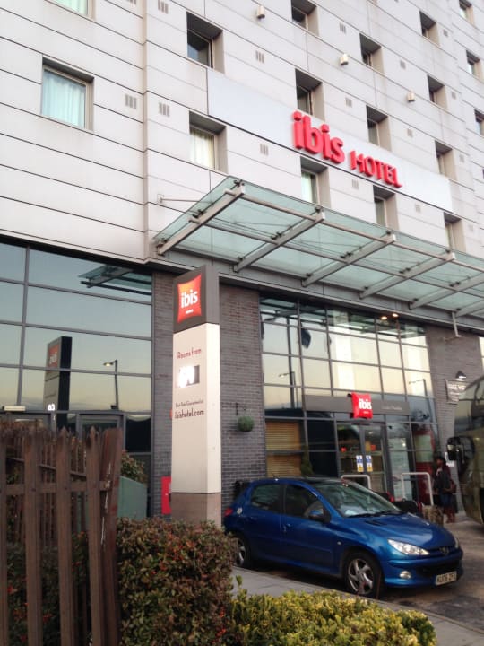 Ibis Hoteleingang Hotel ibis London Wembley