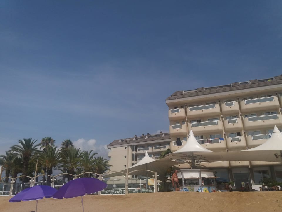 Hot CAPRICI BEACH HOTEL & SPA