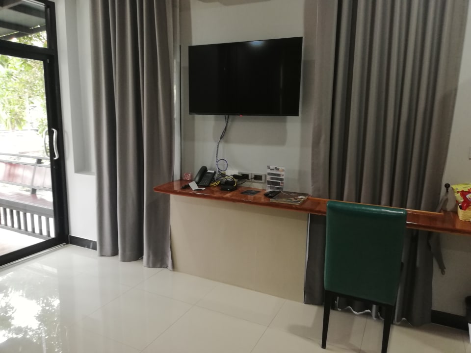 Zimmer Phutara Resort and Spa