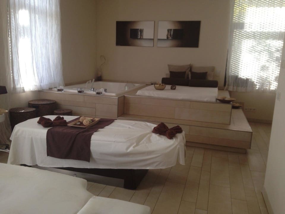 Wellnessbereich Massage Hotel Klostergut Jakobsberg