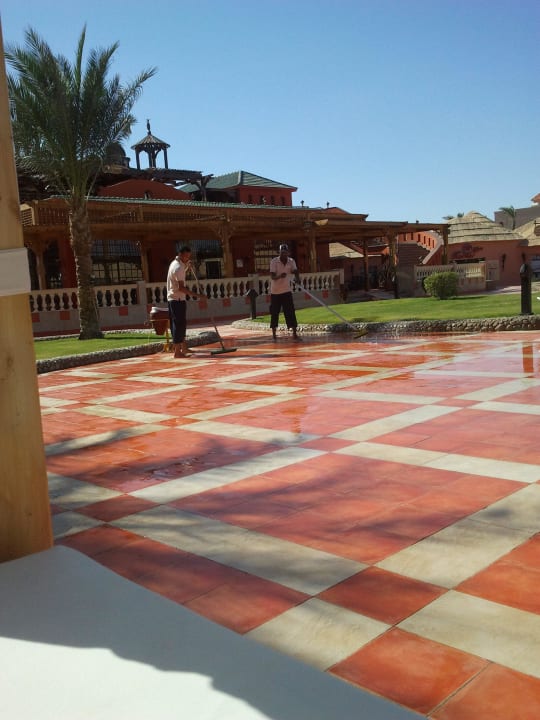 En maar poetsen en boenen Pickalbatros Aqua Vista Resort - Hurghada