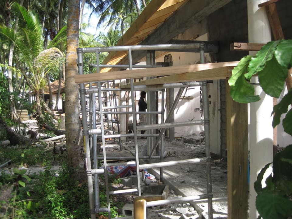Schaffe, schaffe, Häusle baue Vilamendhoo Island Resort & Spa