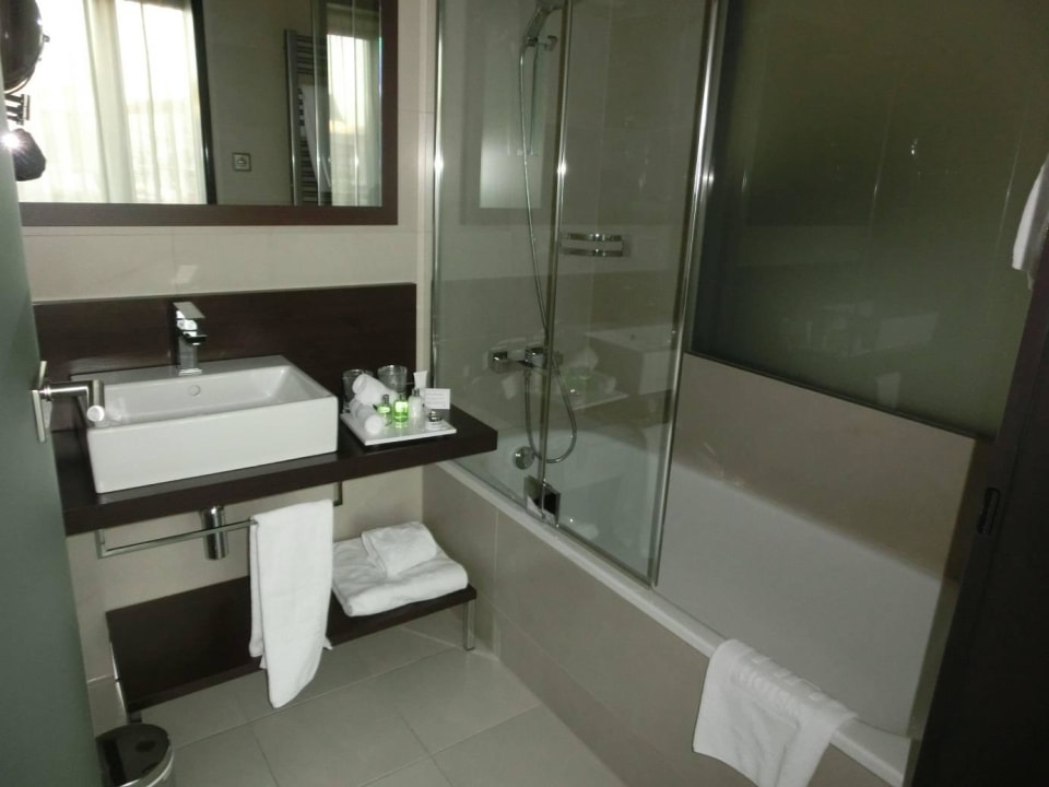 Blick ins Badezimmer NH Collection Dresden Altmarkt