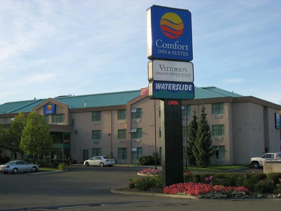 Außenansicht des Hotels Prestige Kamloops Hotel