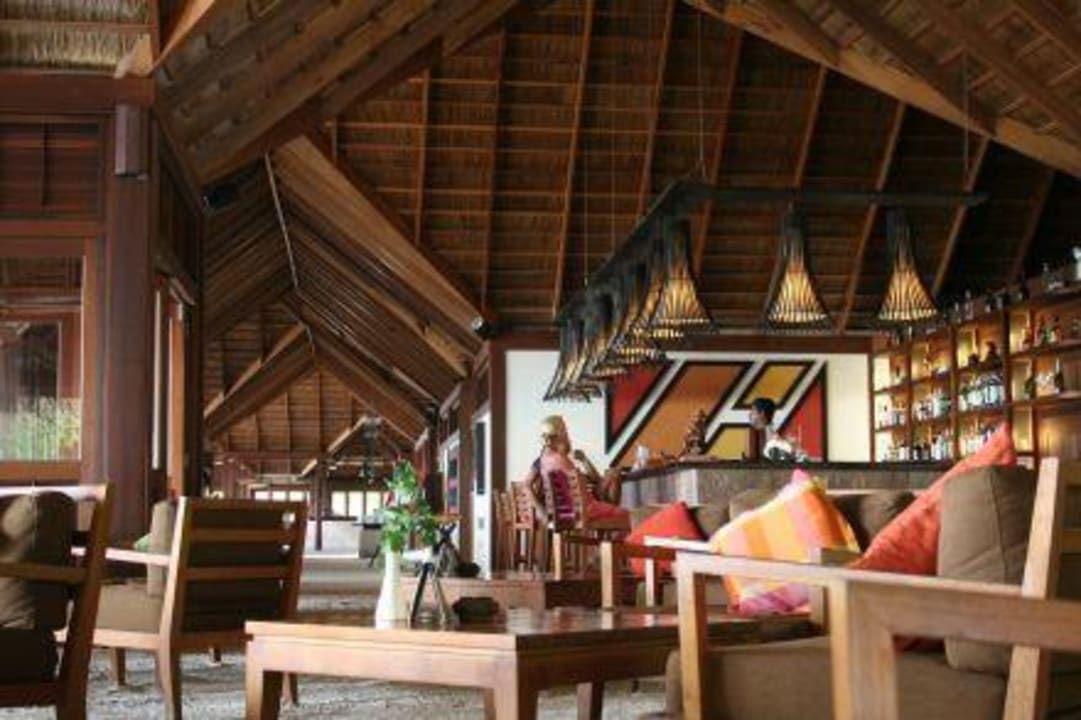 Uthuru Bar Meeru Maldives Resort Island