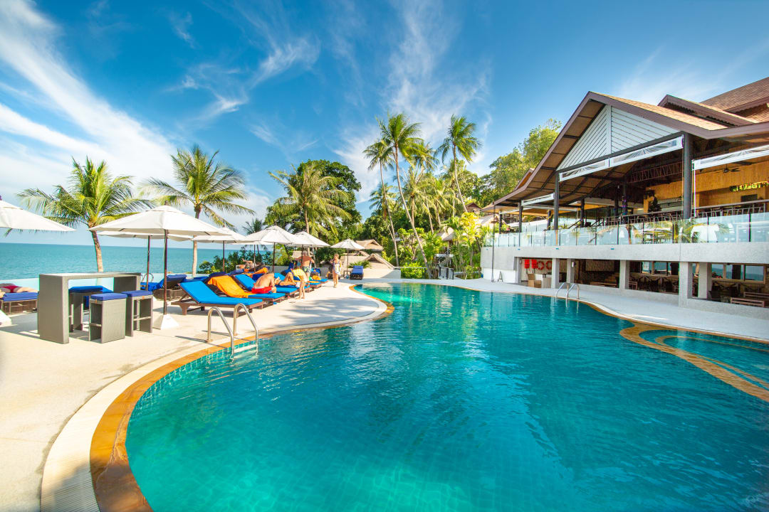 Pool Coral Cliff Beach Resort