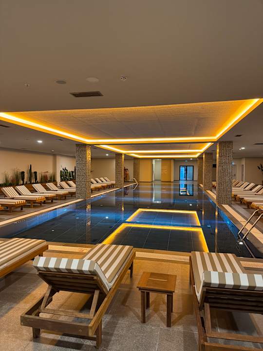 Pool Jacaranda Luxury Resort