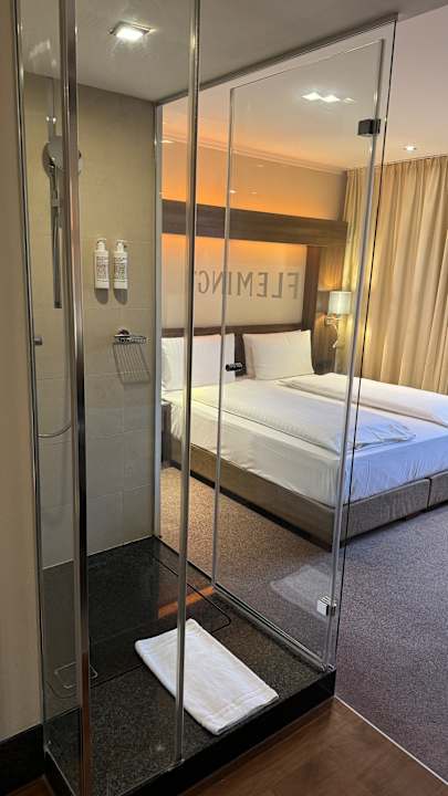 Zimmer Flemings Hotel Frankfurt Main-Riverside