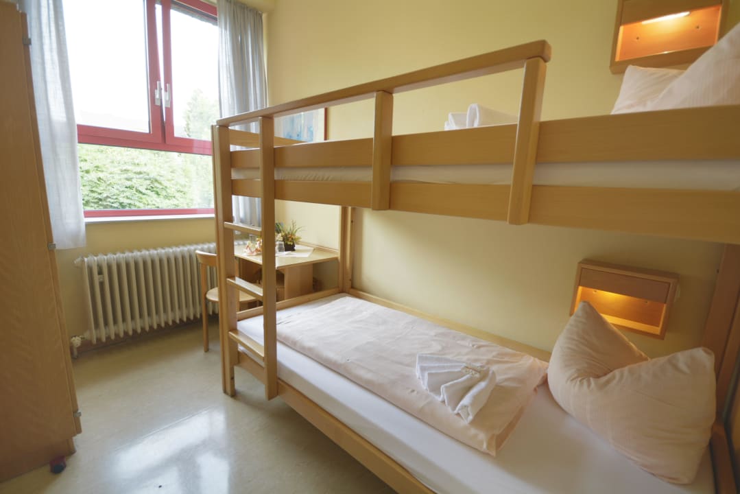 2 Bett Zimmer Europa-Jugendherberge Saarbrücken