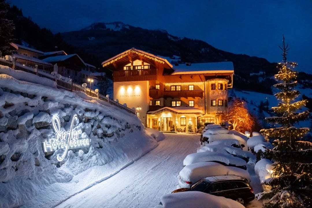 Außenansicht Hotel Dorfer
