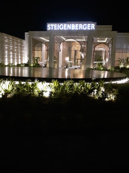 Außenansicht Steigenberger Resort Ras Soma