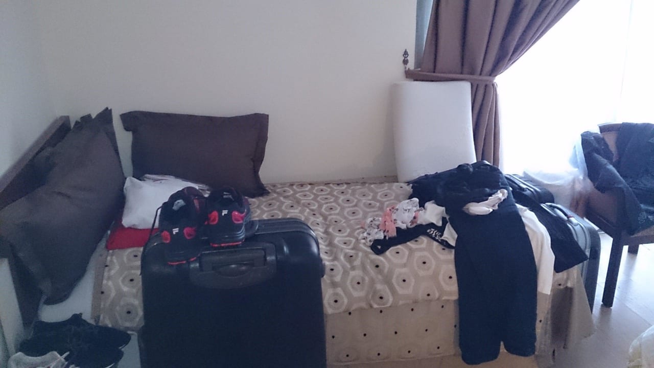 Drittes Bett in kleinem Zimmer zur Ablage Side Star Beach