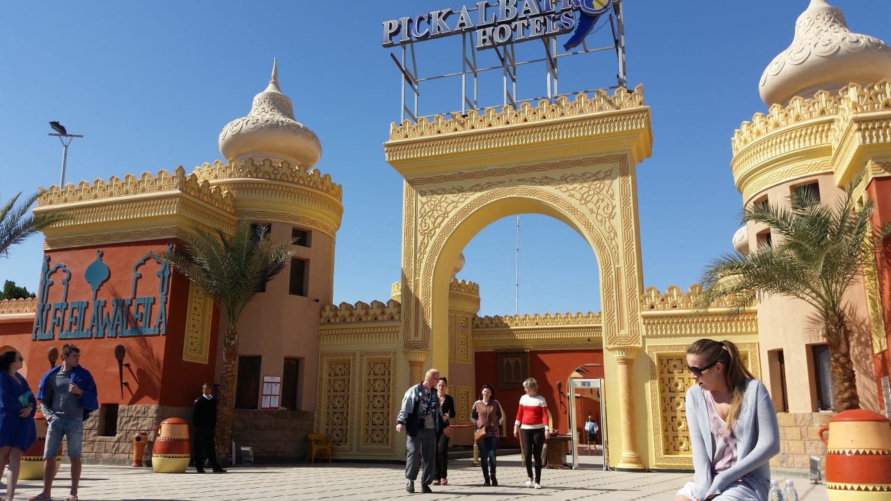 Hotel Eingang  Pickalbatros Alf Leila Wa Leila Resort - Neverland Hurghada