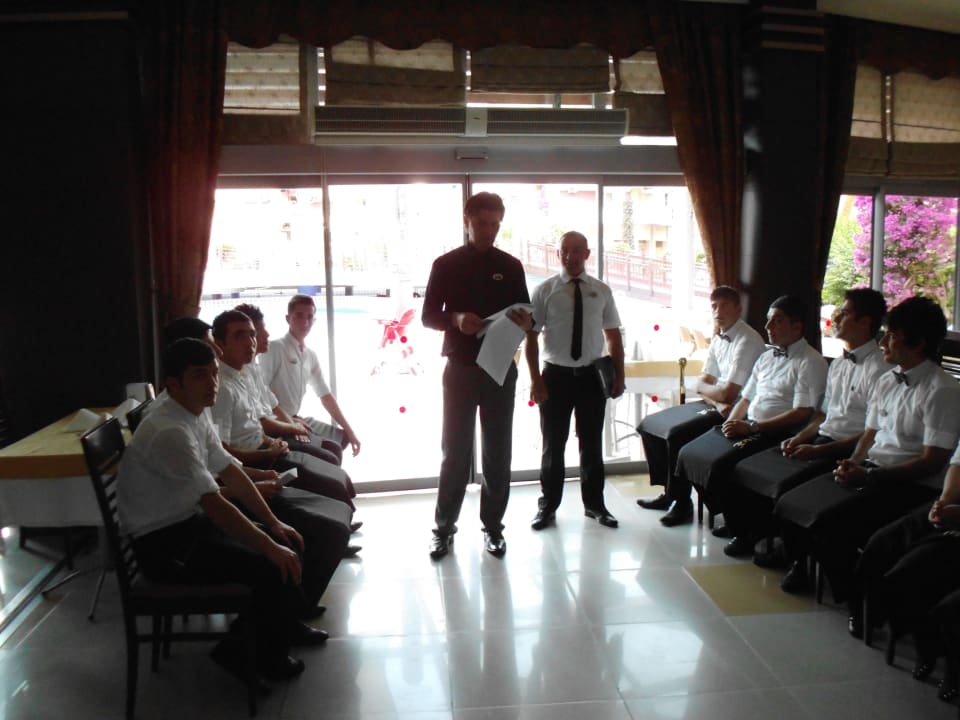 Sinan und Serhan mit Team Alaiye Resort & Spa