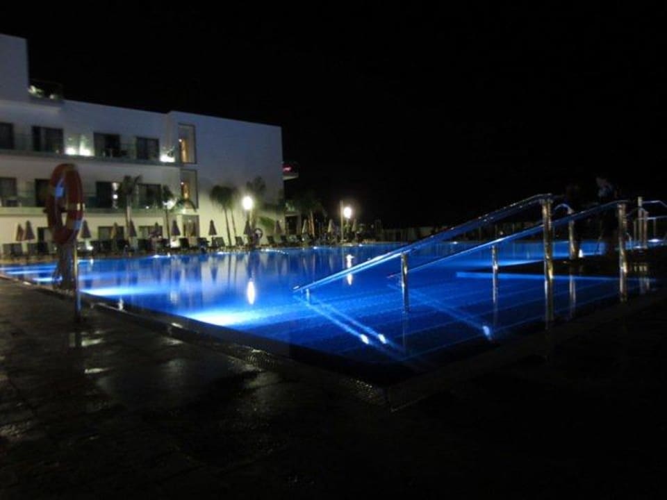Pool in Abendstimmung Hipotels Gran Conil Hotel