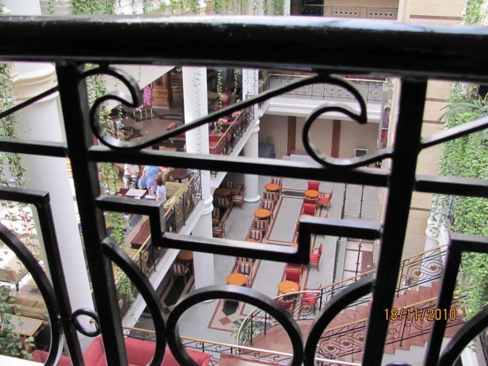 Innenhof  Constantinos The Great Beach Hotel