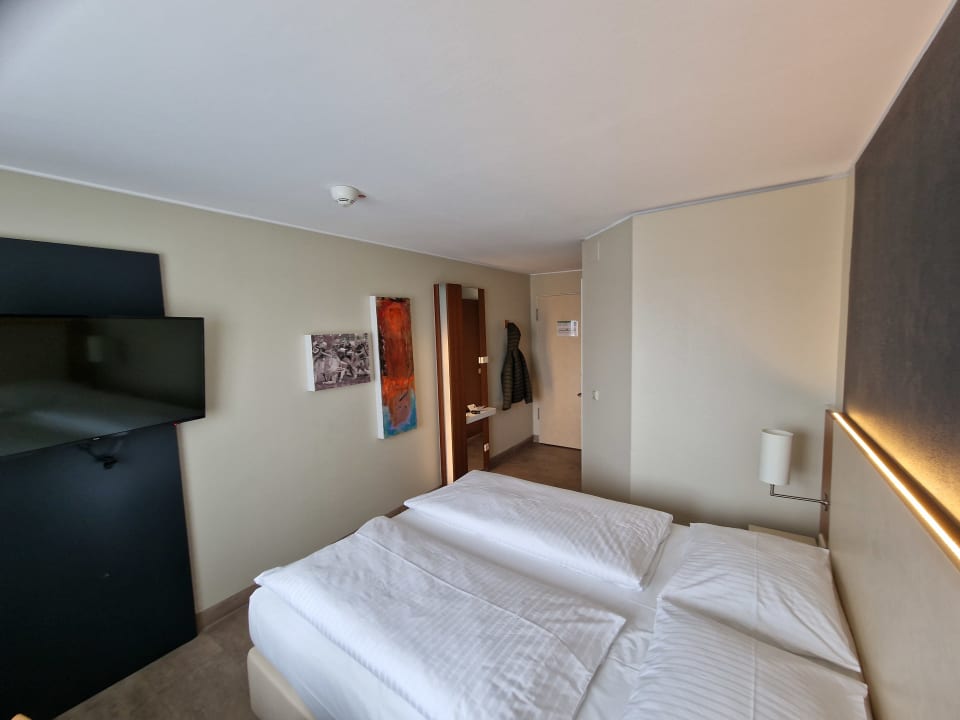 Zimmer Essential by Dorint Hotel Köln-Junkersdorf