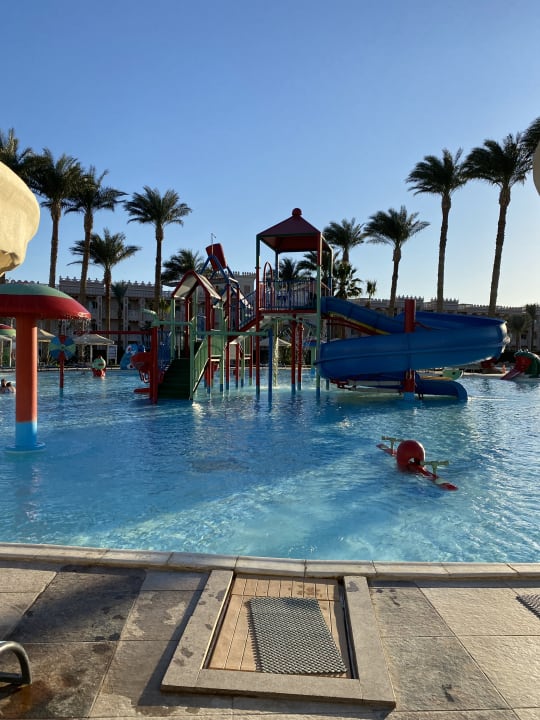Pool Beach Albatros Resort
