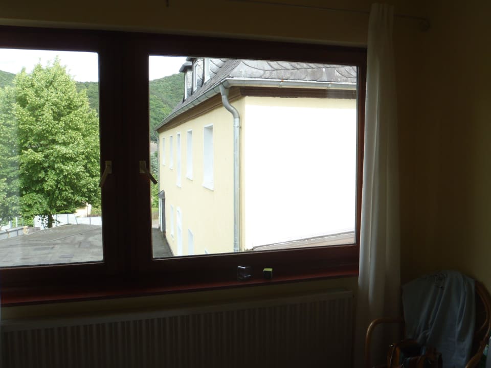 Aus dem Zimmer, Einblick ebenso Edersee Hotel der Familie Floren