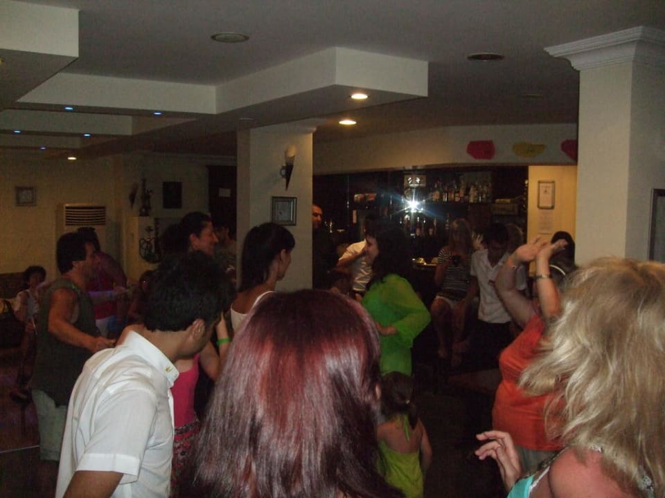 Turkish dance Hotel Aslan City Kleopatra