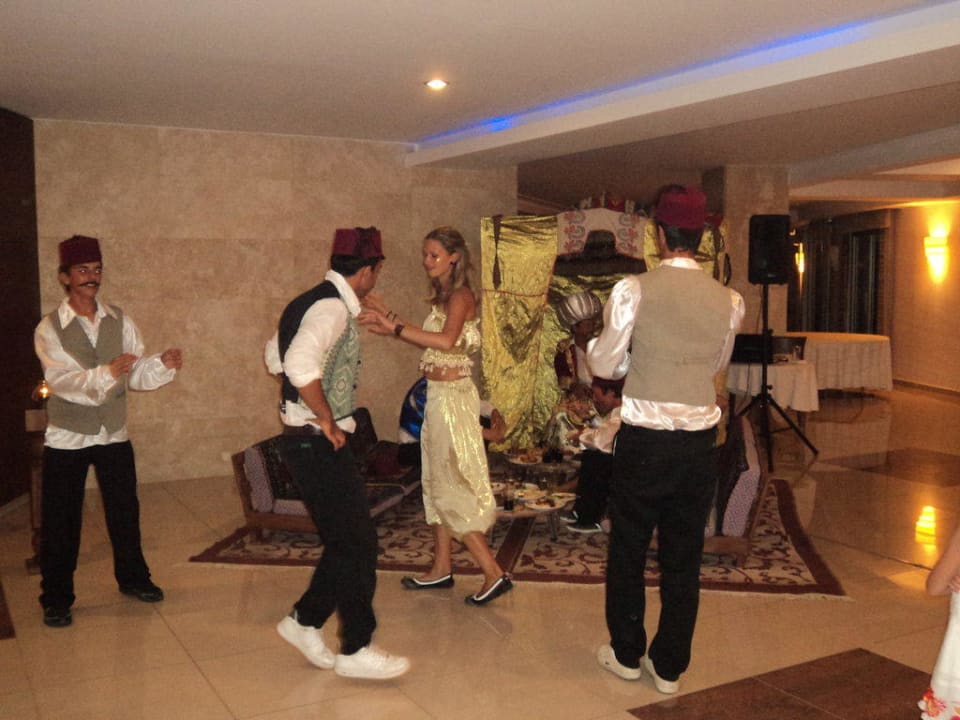 Team Valentino Saphir Resort & Spa