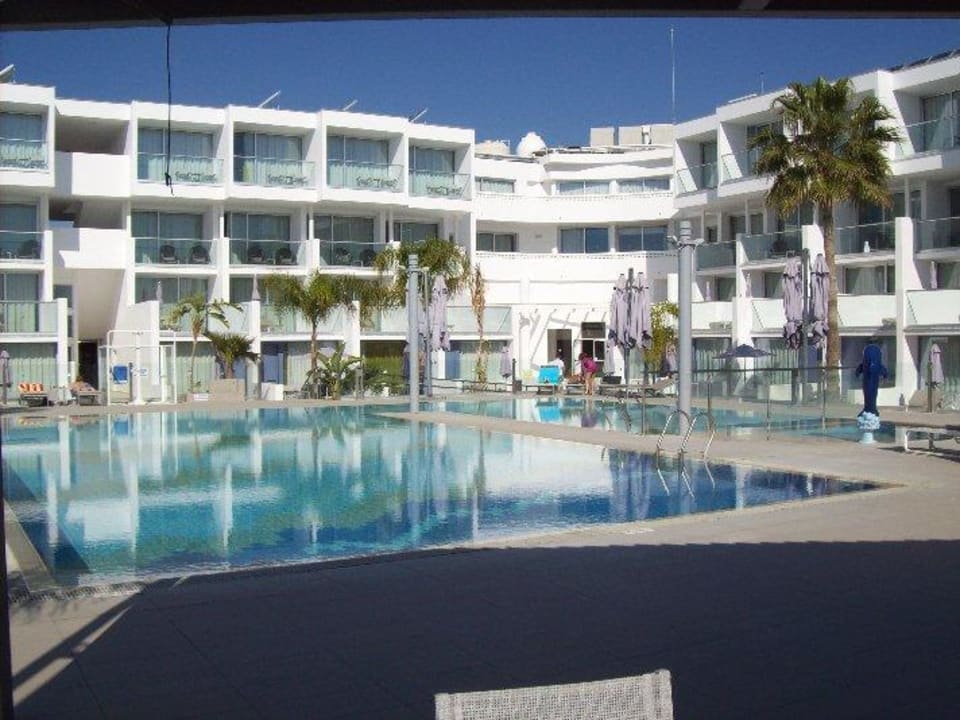 Der Pool Limanaki Beach Hotel