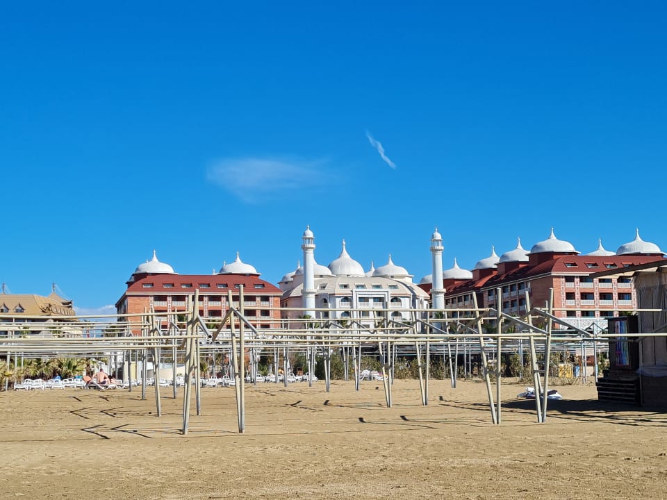 Strand Royal Taj Mahal Hotel