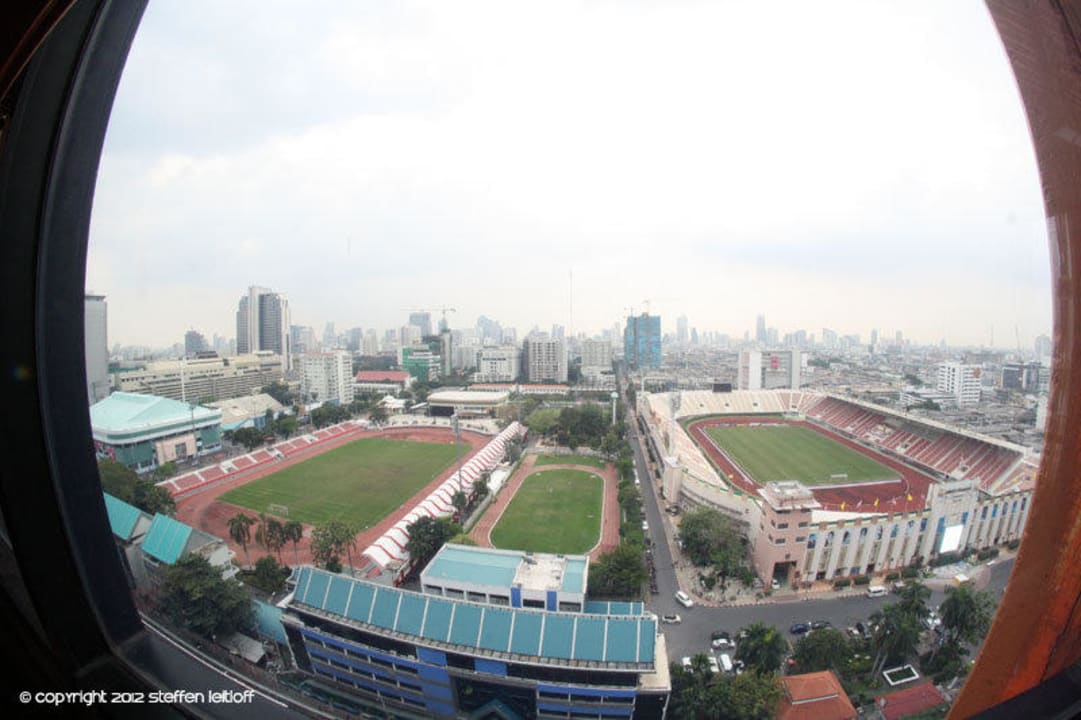 Ausblick auf Skyline und Nationalstadium - Zimmer1807 Siam@Siam Design Hotel Bangkok