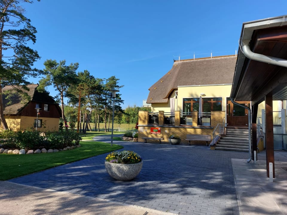 Außenansicht Ostseehotel Wustrow