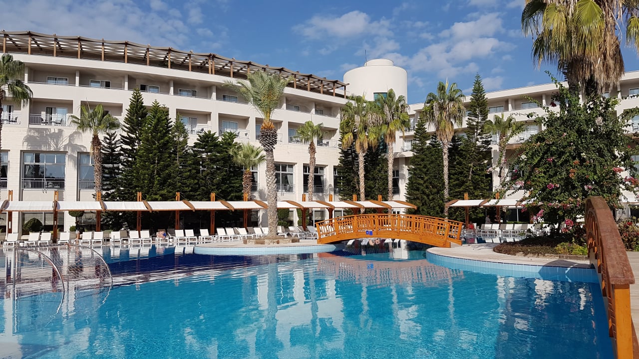 Pool Rixos Premium Tekirova