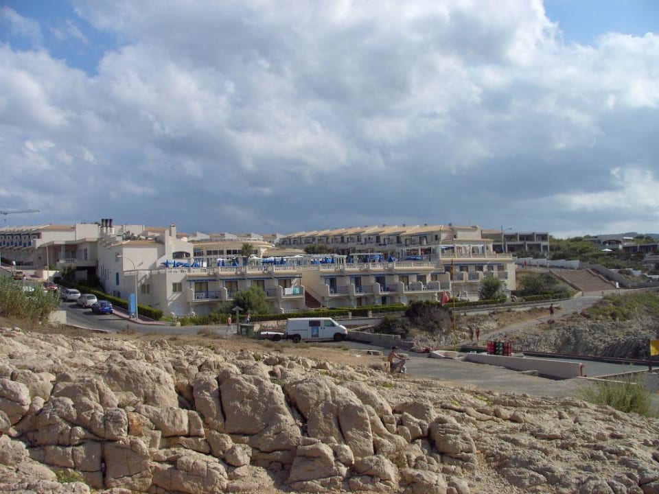 Ansicht Hotel von der Bucht CalaLlitters Parque Nereida Suites Hotel