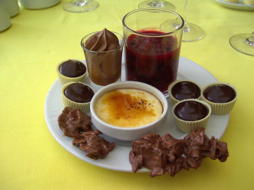 Eine kleine Auswahl vom Dessertbuffet Seaside Hotel Palm Beach