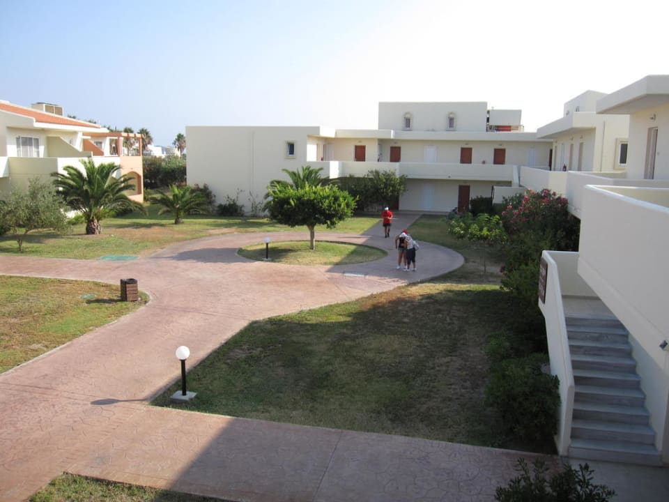Aussenansicht der Bungalowgebäude Kipriotis Village Resort