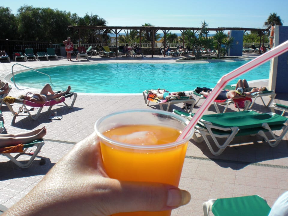 Hauptpool der saft da ist sehr lecker MP Club Caleta Dorada