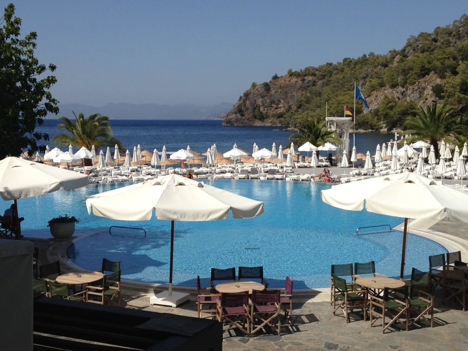 Fast unbenutzter Pool Hillside Beach Club