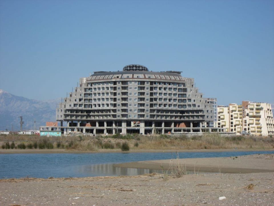 noch im Bau Saturn Palace Saturn Palace Resort Hotel