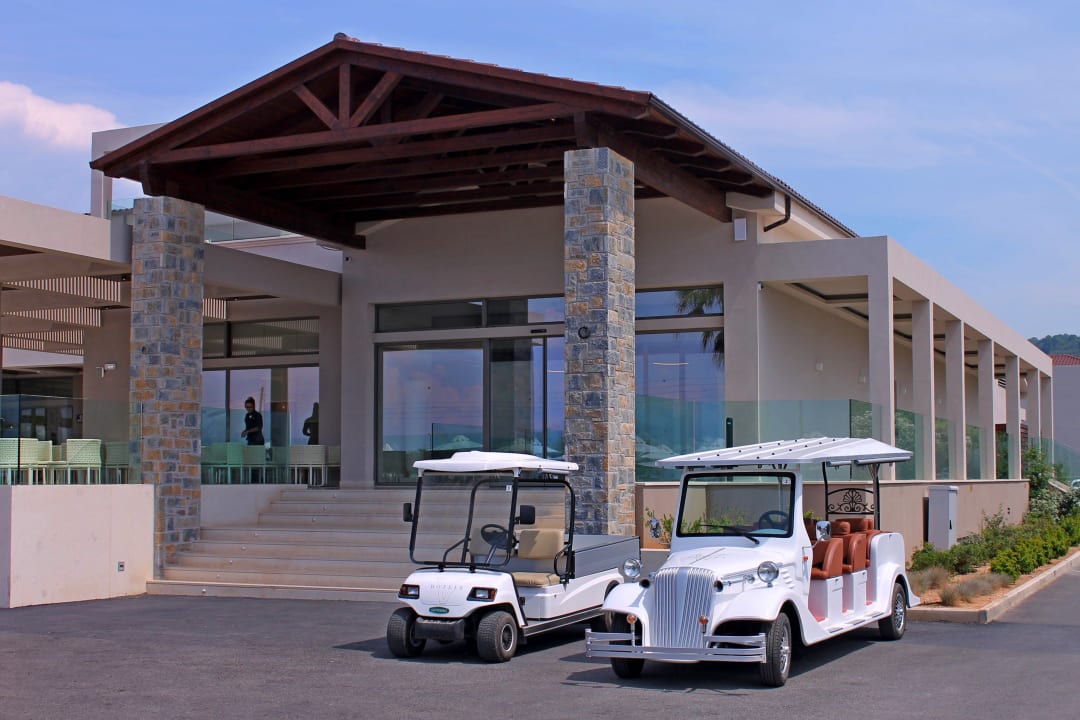 Lobby Almyros Beach Resort & Spa