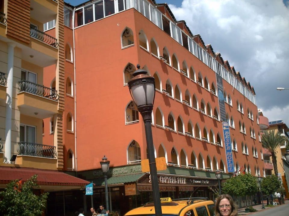 Hotelfront Hotel Aslan City Kleopatra