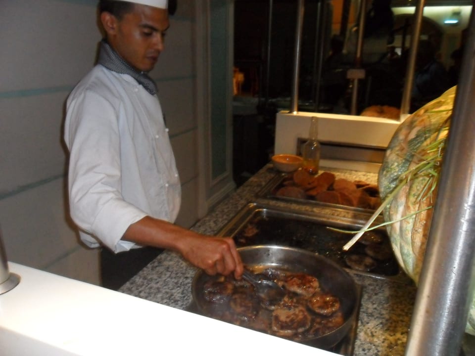 Hier wird fritiert. Hotel El Mouradi Djerba Menzel