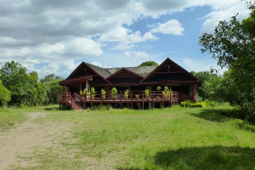 Rezeption, bzw. Restaurant von hinten Royal Mara Safari Lodge