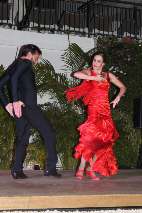 Flaminco night alltoura Club Hotel Akeah Broncemar