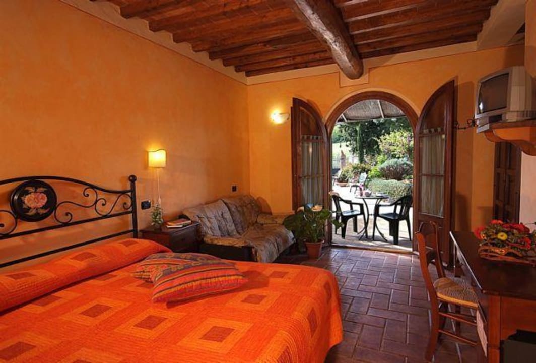 Camera Tripla Hotel Antico Borgo Il Cardino