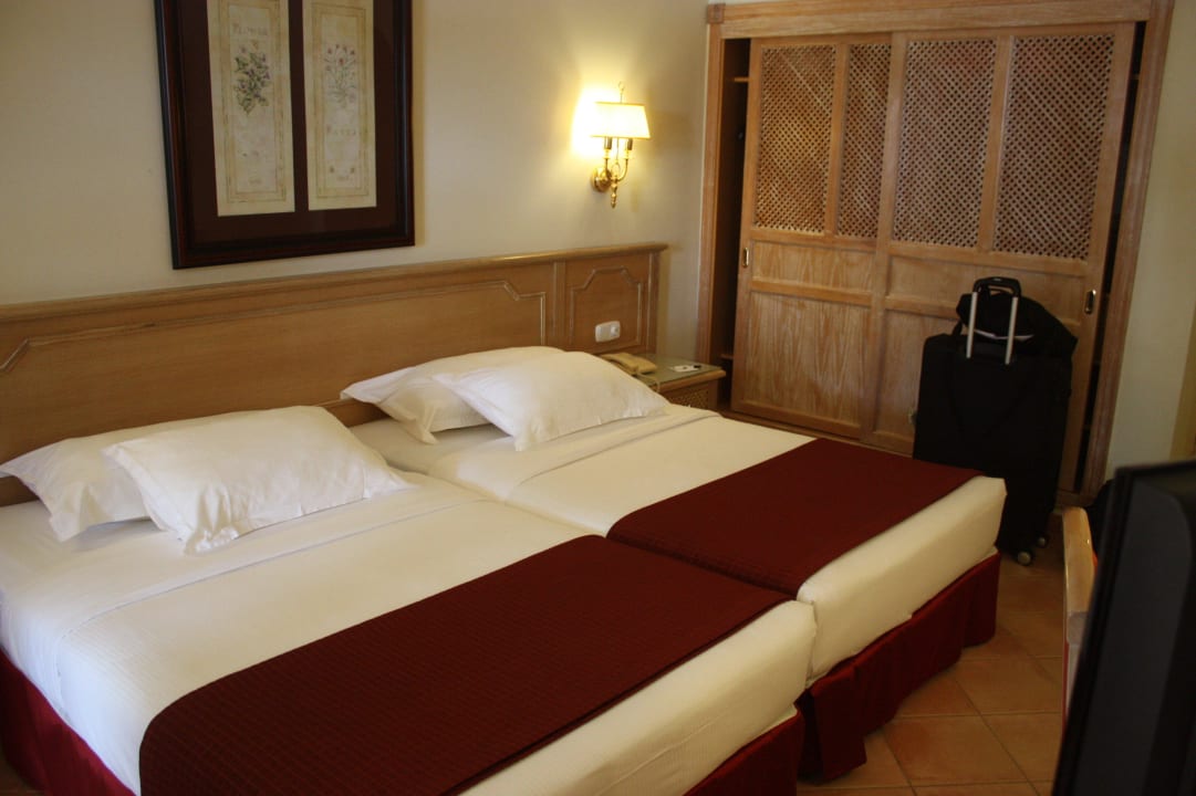 Zimmer bei der Ankunft H10 Playa Esmeralda - Adults only