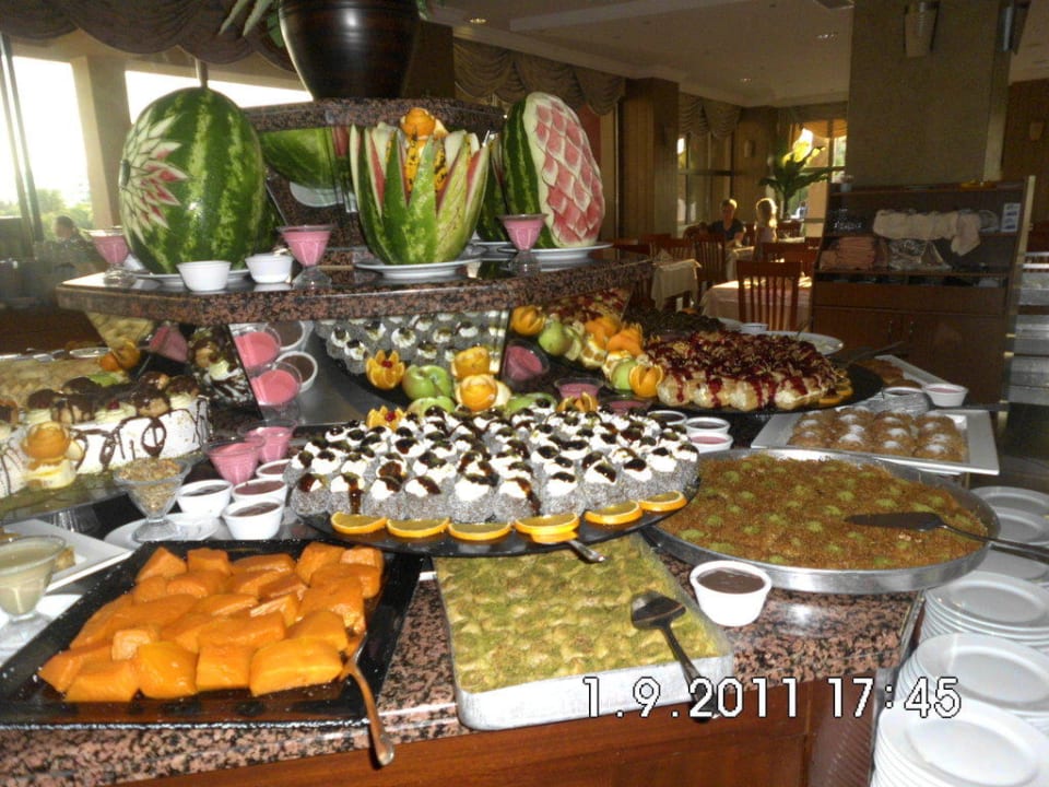 Der Kuchen ist der Hammer Hotel Victory Resort