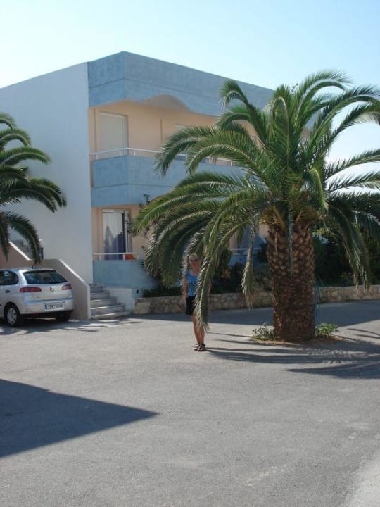 Innenhof vom Hotel Katherin Beach Hotel Kathrin Beach